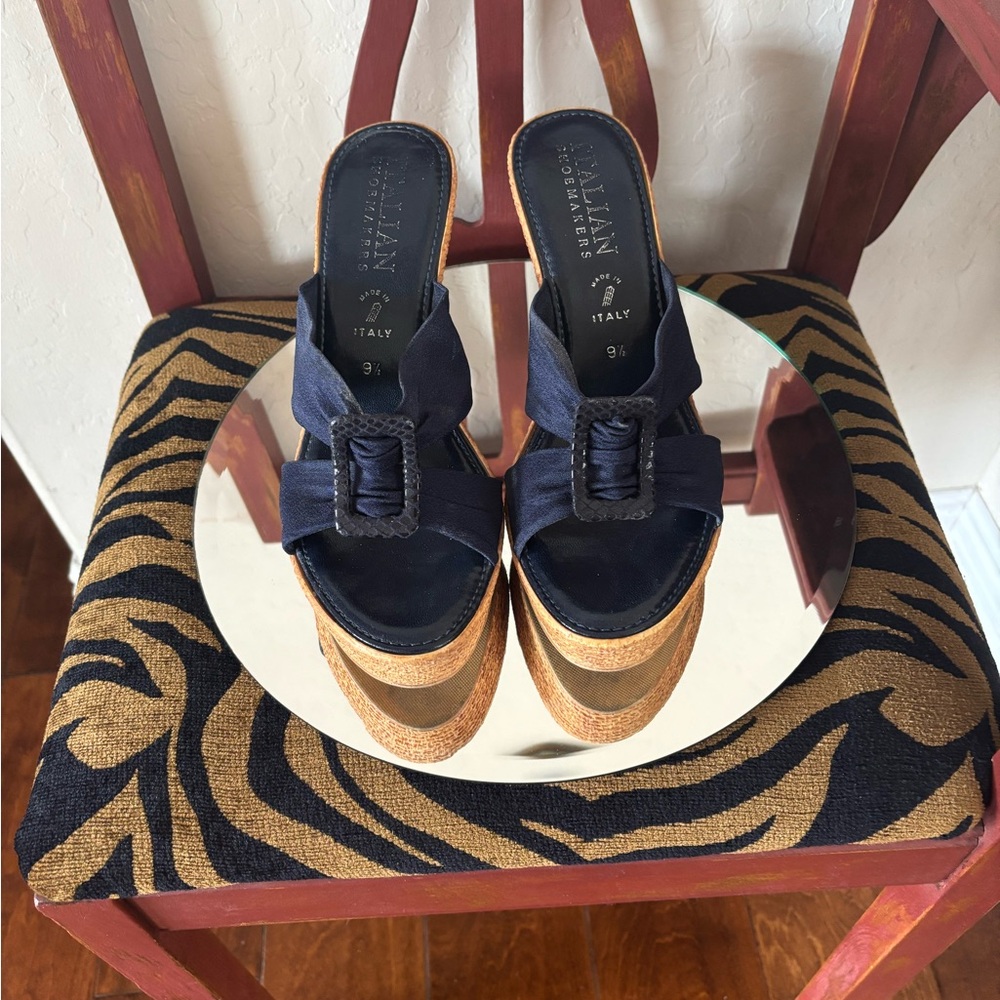Italian Shoemakers Navy Mules with Cork Platform. Size 9 1/2  4”heel